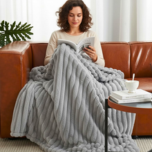 Afbeelding in Gallery-weergave laden, Knuffelwonder Deluxe Deken – Extra Grote Premium Fleece Deken