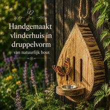 Afbeelding in Gallery-weergave laden, Handgemaakt druppelvormig vlinderhuis van natuurlijk hout vervaardigd