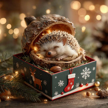 Afbeelding in Gallery-weergave laden, Acorn Dreams – Slapende Bosvriendjes – Handgemaakt om op te hangen
